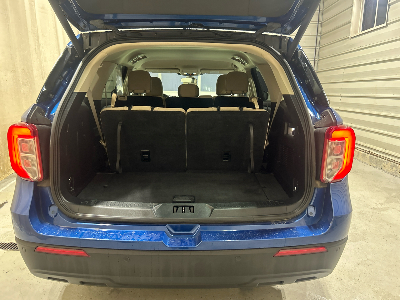 Ford Explorer Base 4WD 2022