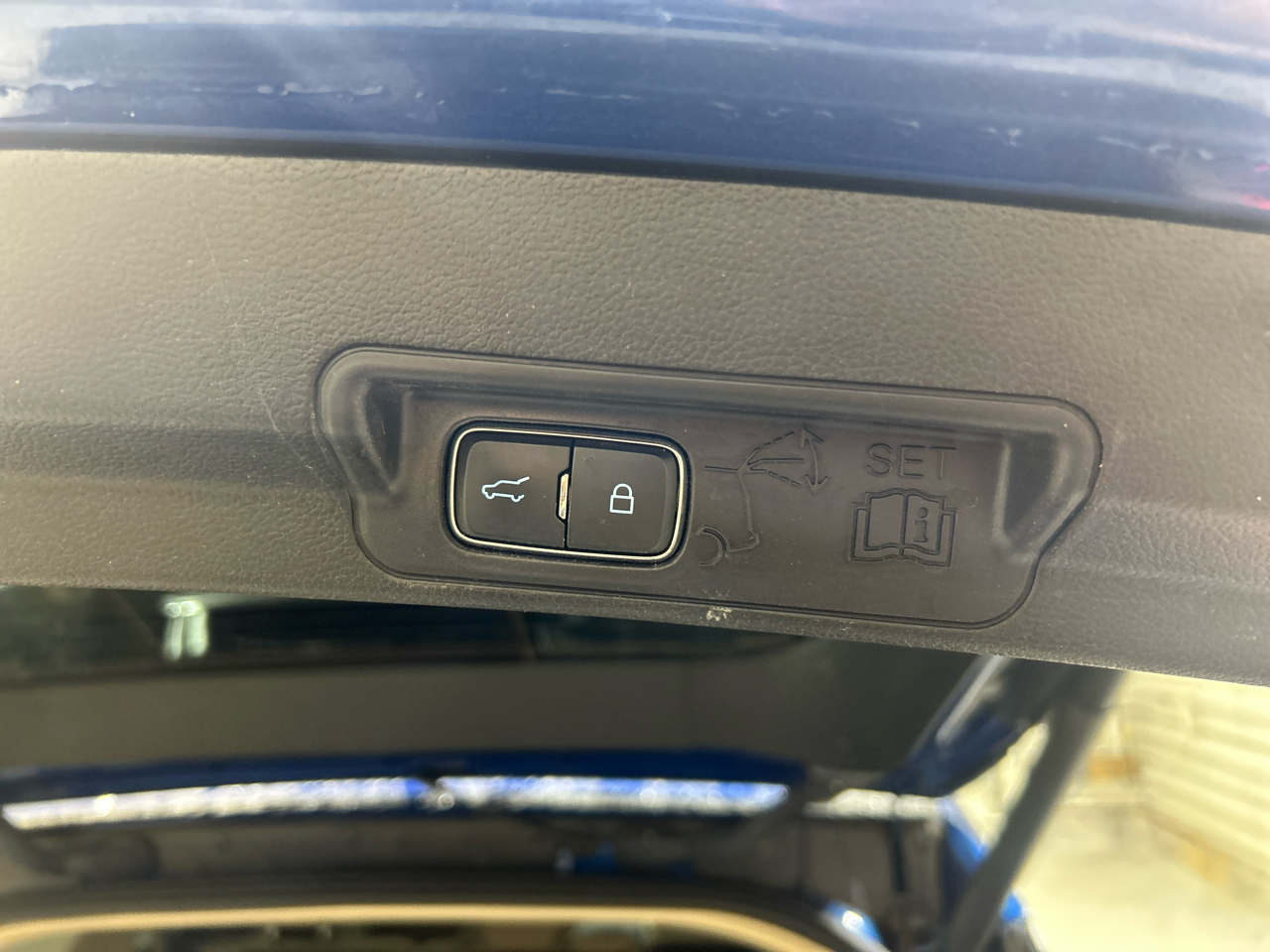 Ford Explorer Base 4WD 2022