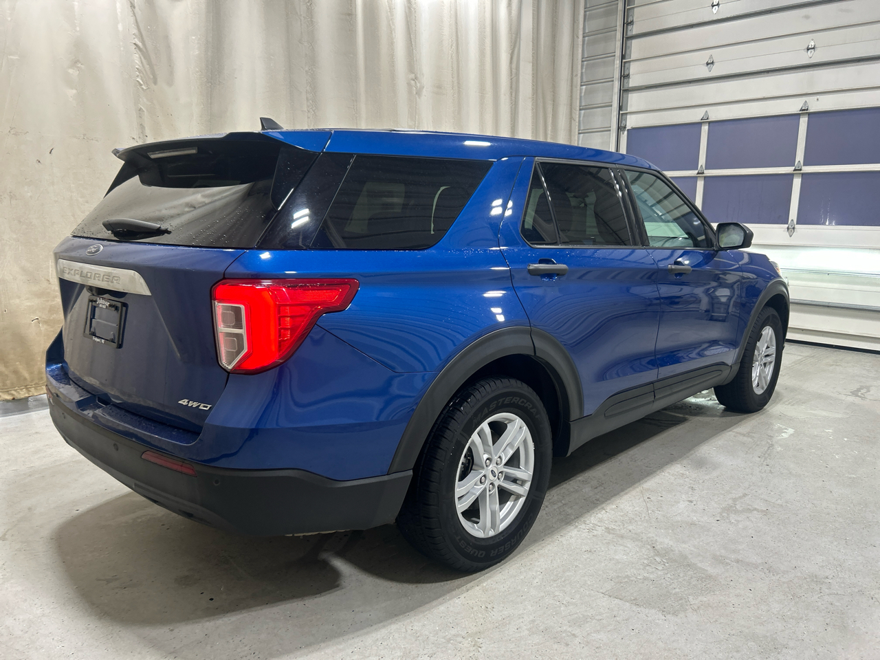 Ford Explorer Base 4WD 2022