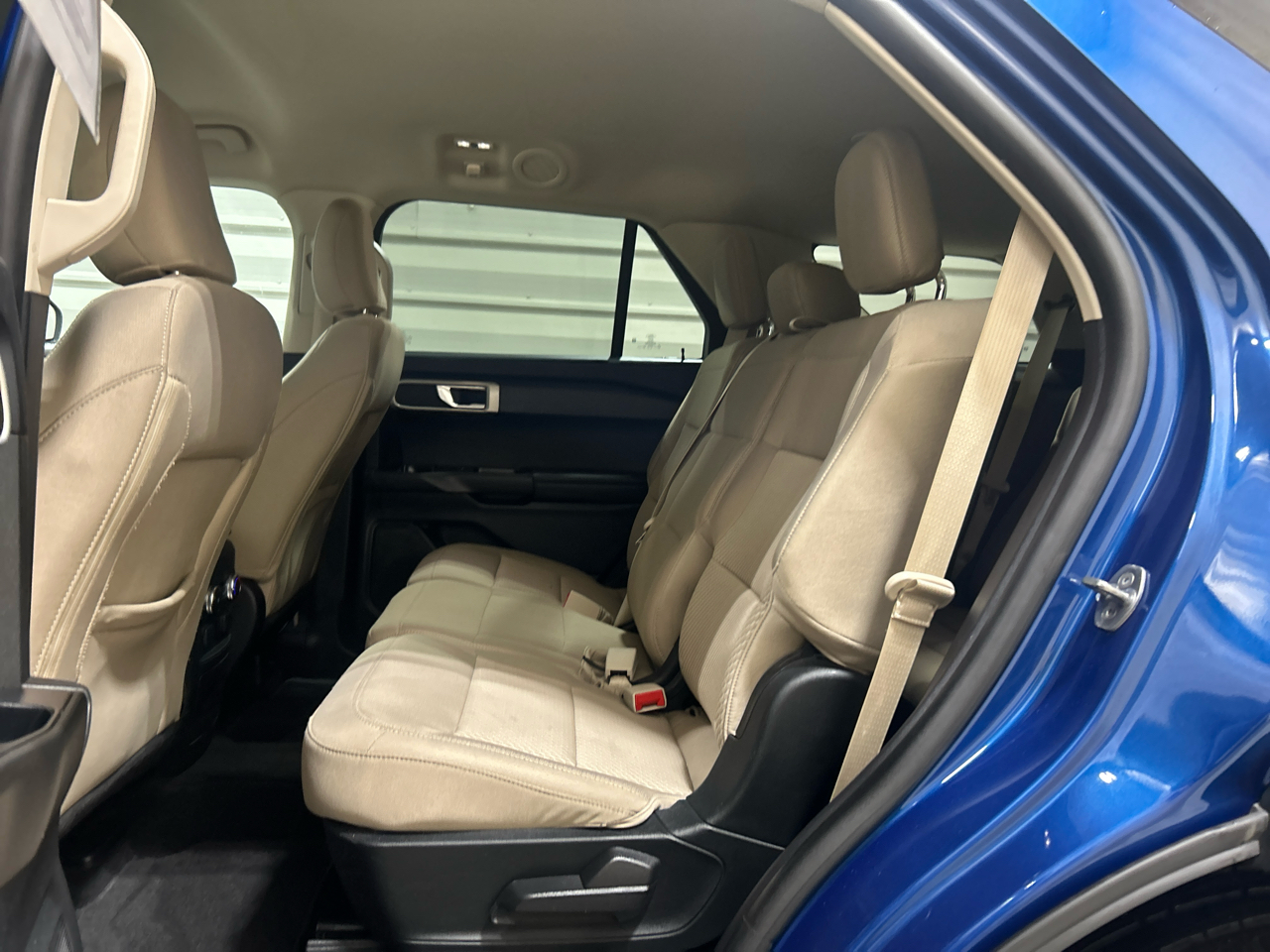 Ford Explorer Base 4WD 2022