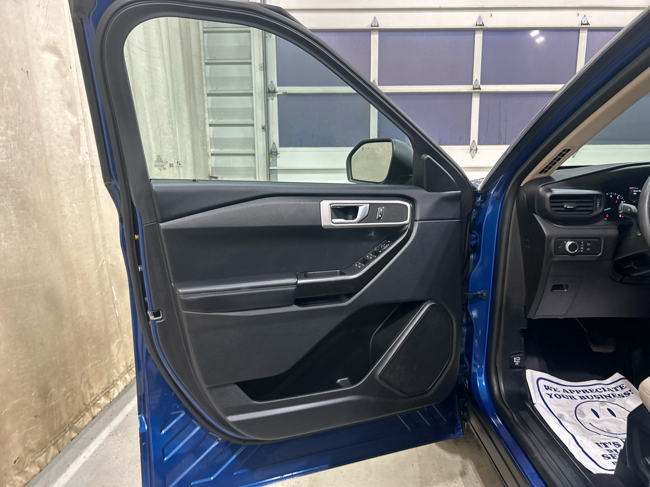 Ford Explorer Base 4WD 2022