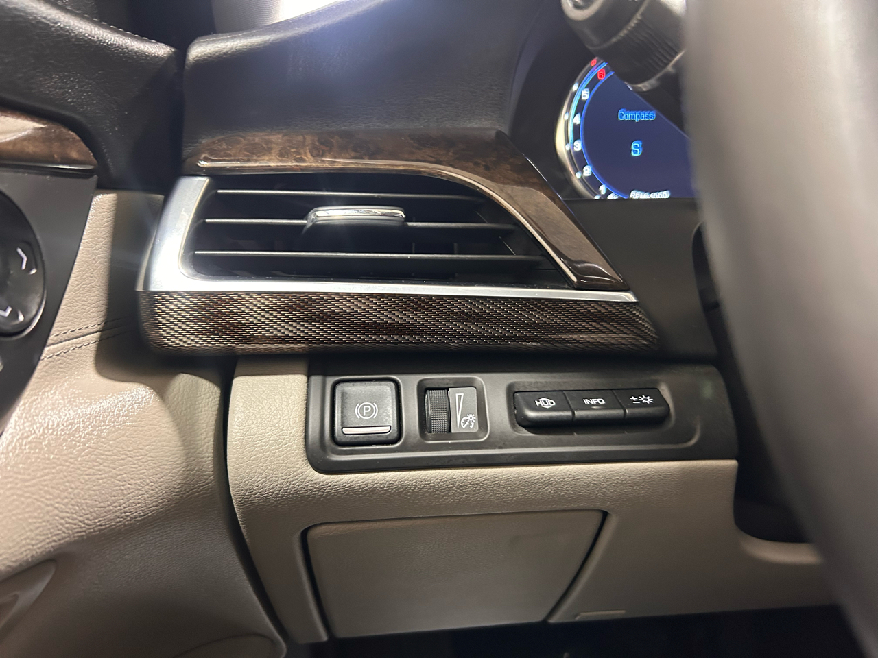 Cadillac CT6 4dr Sdn 3.0L Turbo Premium Luxury AWD 2017