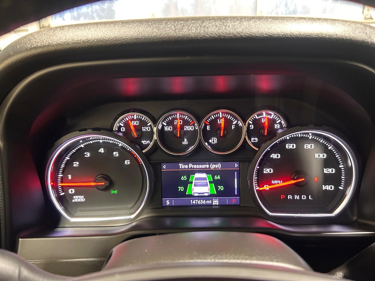 Chevrolet Silverado 2500HD 4WD Crew Cab 172" LT 2021