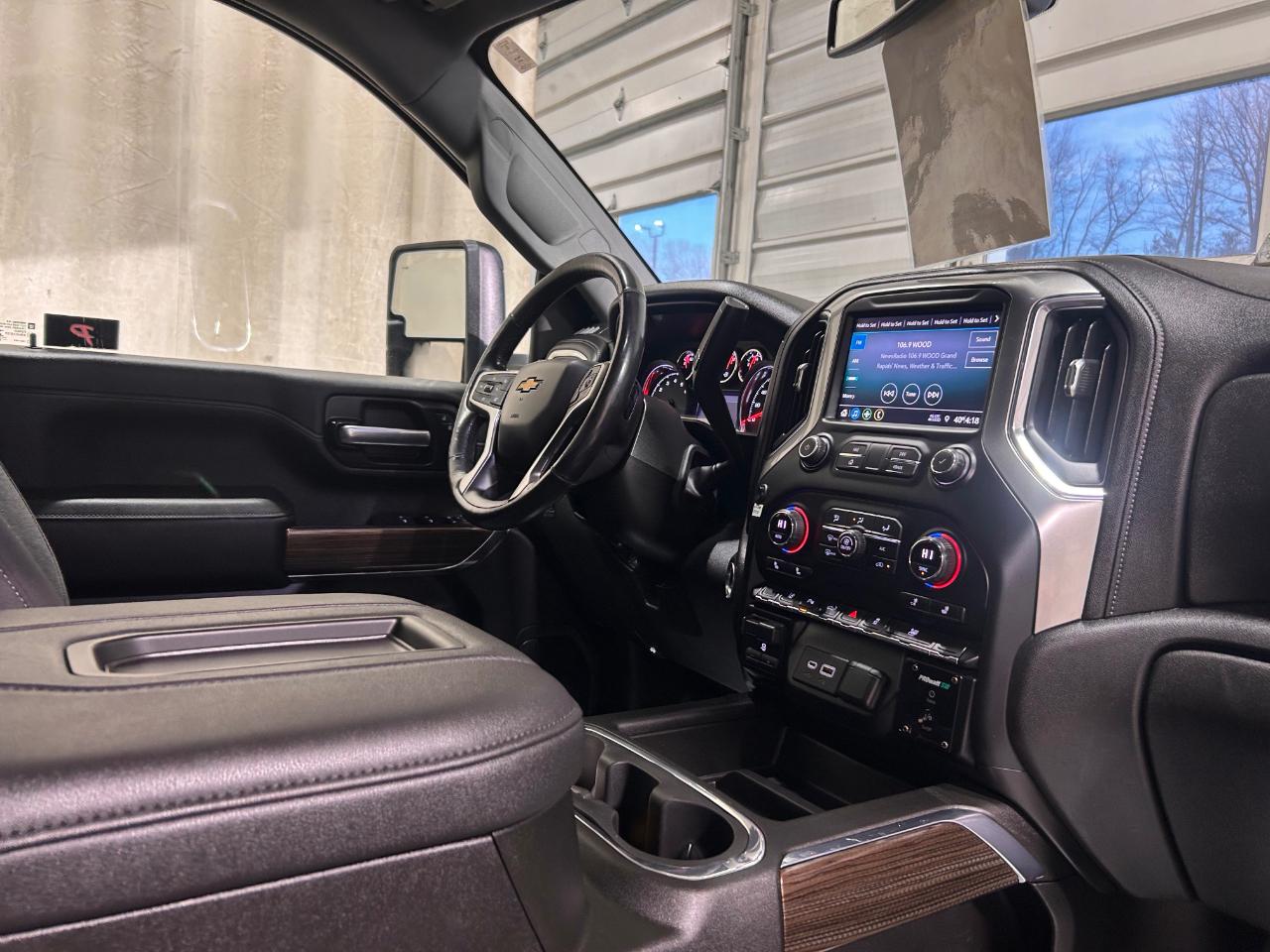 Chevrolet Silverado 2500HD 4WD Crew Cab 172" LT 2021