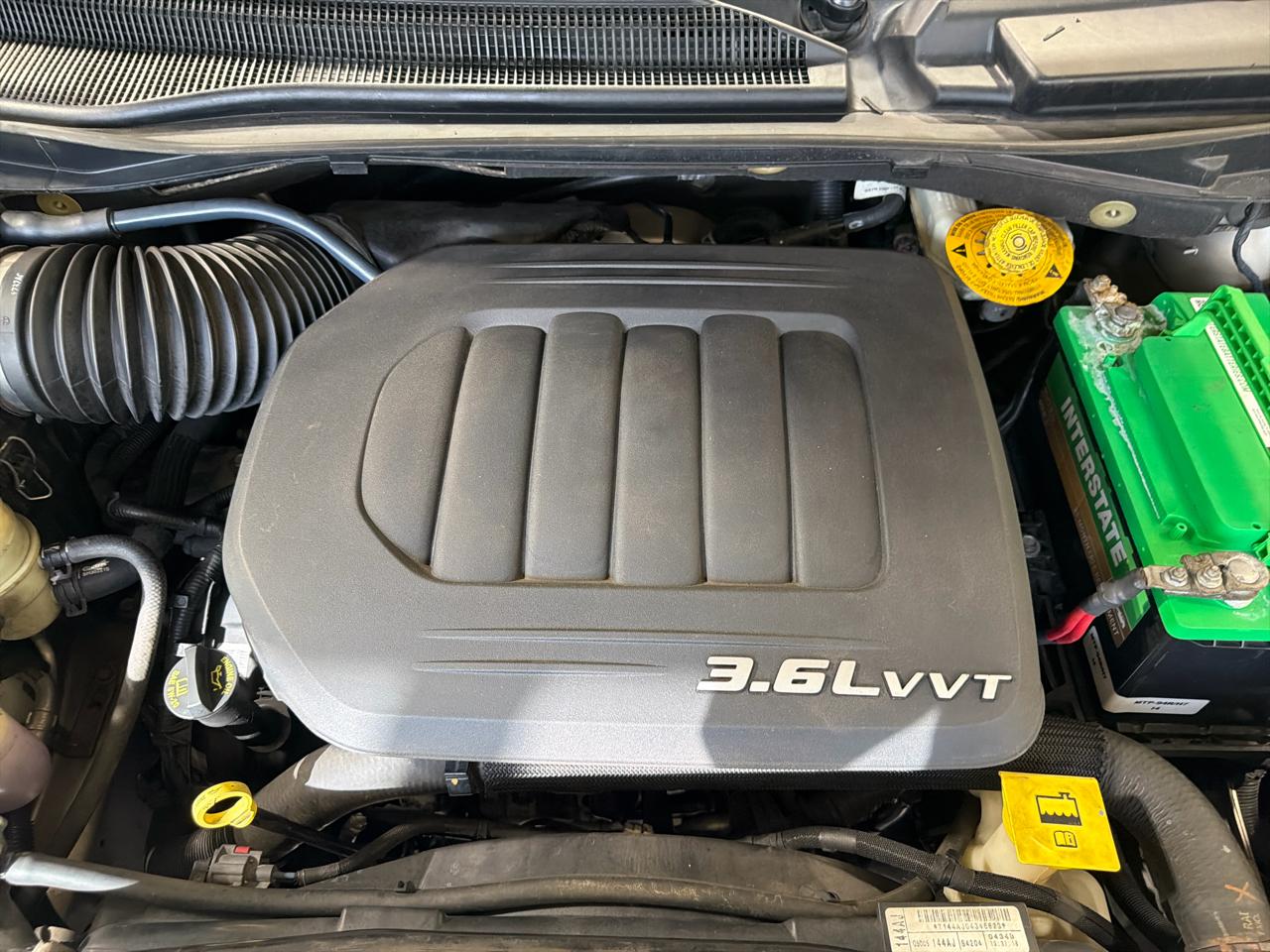 Chrysler Town & Country 4dr Wgn Touring-L 30th Anniversary 2014