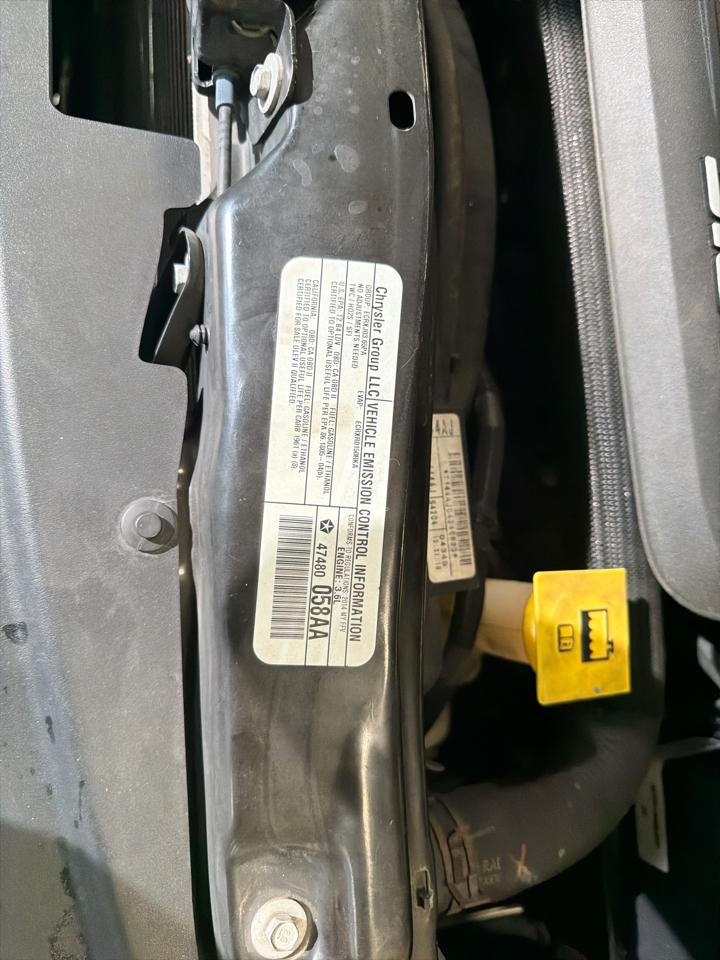 Chrysler Town & Country 4dr Wgn Touring-L 30th Anniversary 2014