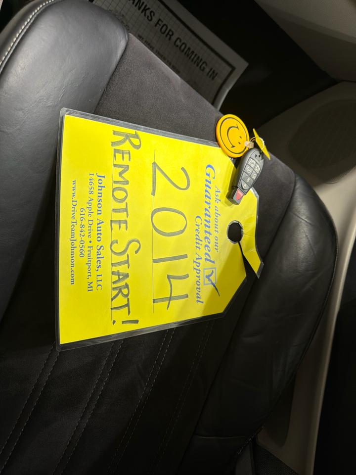 Chrysler Town & Country 4dr Wgn Touring-L 30th Anniversary 2014