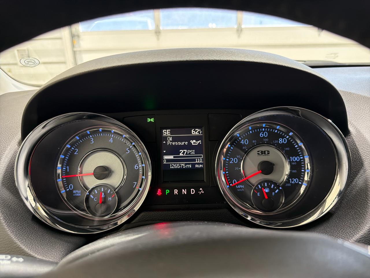 Chrysler Town & Country 4dr Wgn Touring-L 30th Anniversary 2014