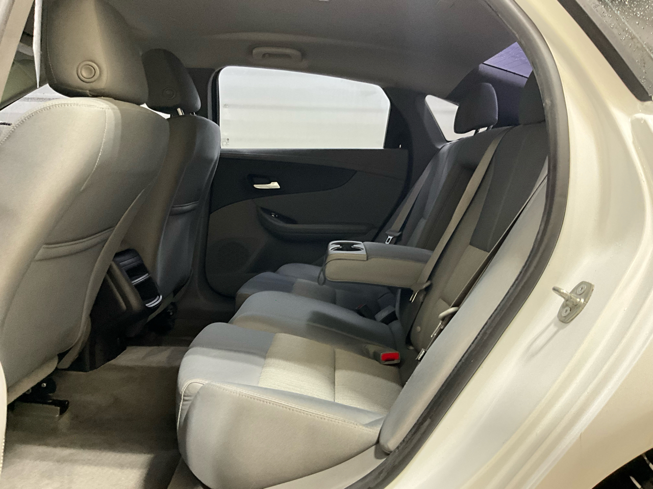 Chevrolet Impala 4dr Sdn LS w/1FL 2015