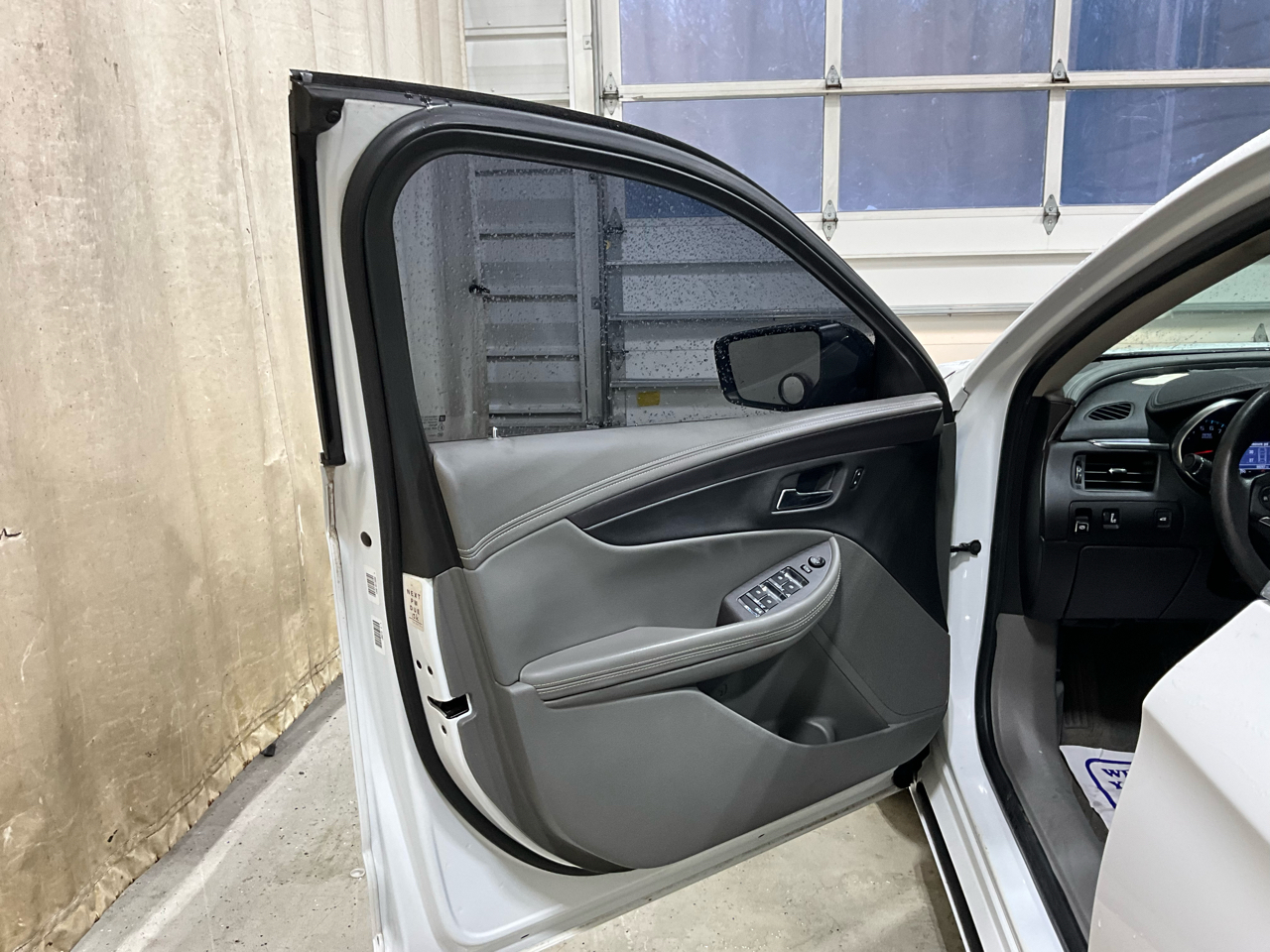 Chevrolet Impala 4dr Sdn LS w/1FL 2015