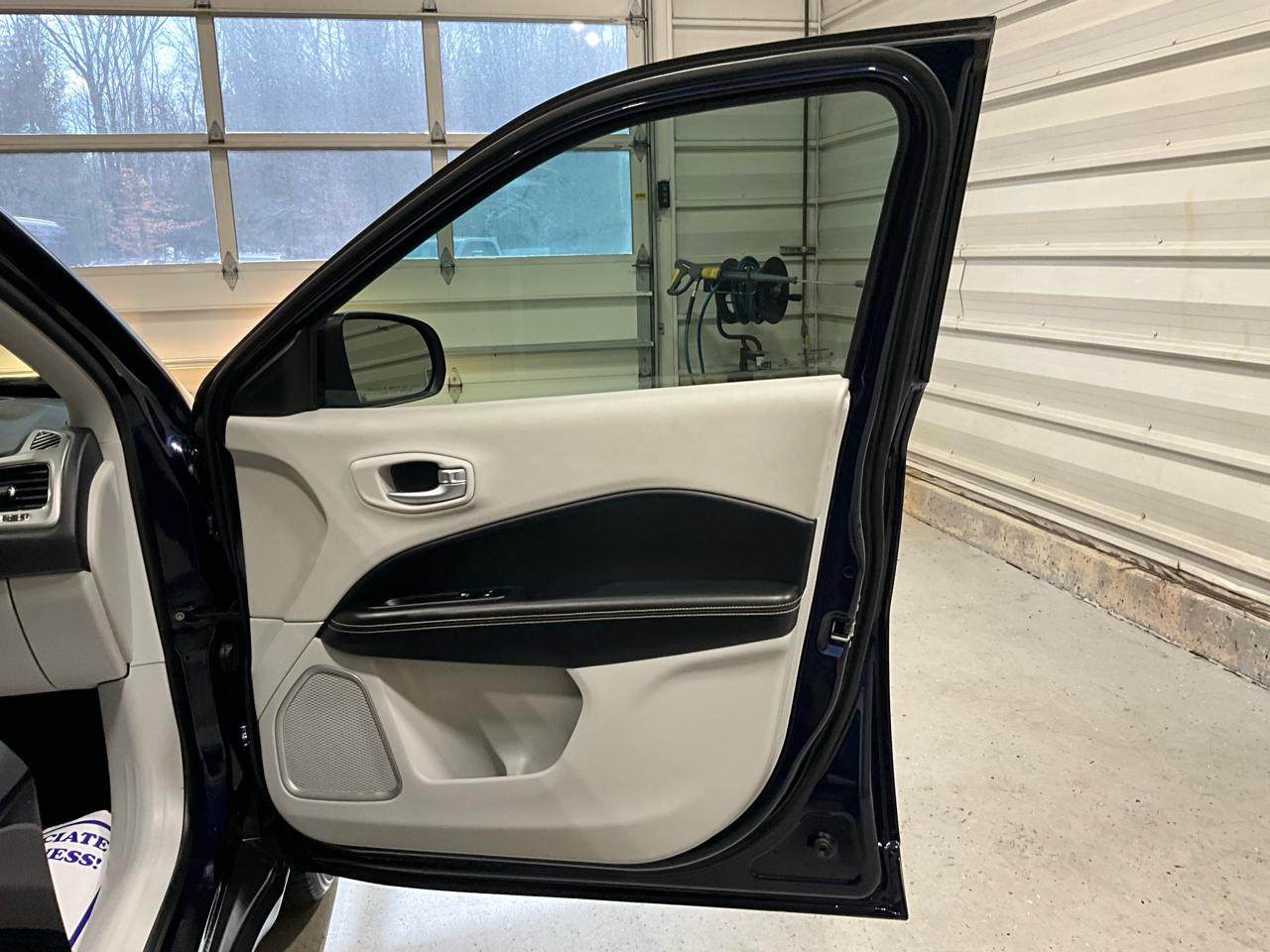 Jeep Compass Latitude FWD 2018