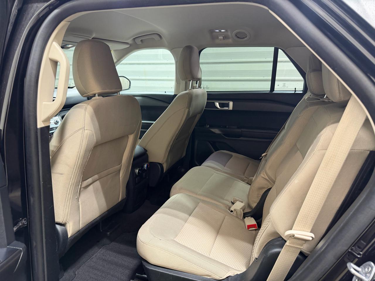 Ford Explorer Base 4WD 2023