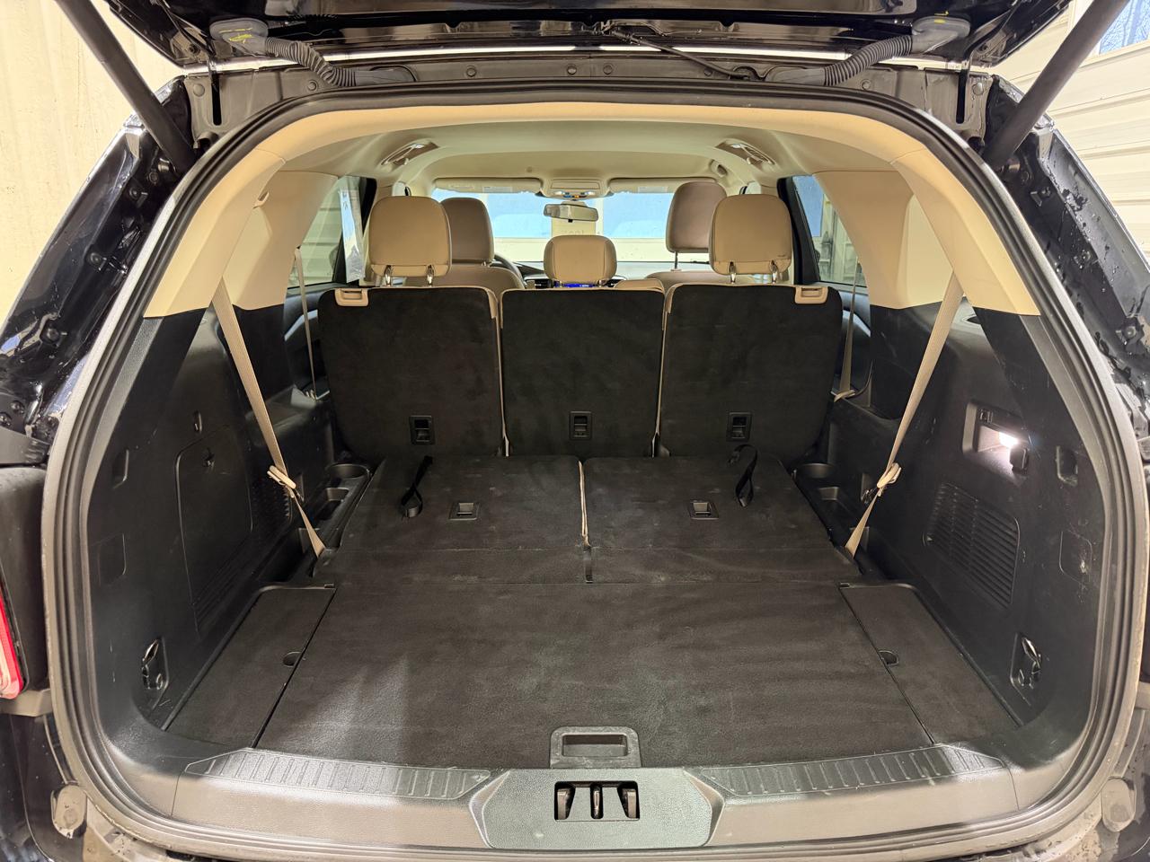 Ford Explorer Base 4WD 2023