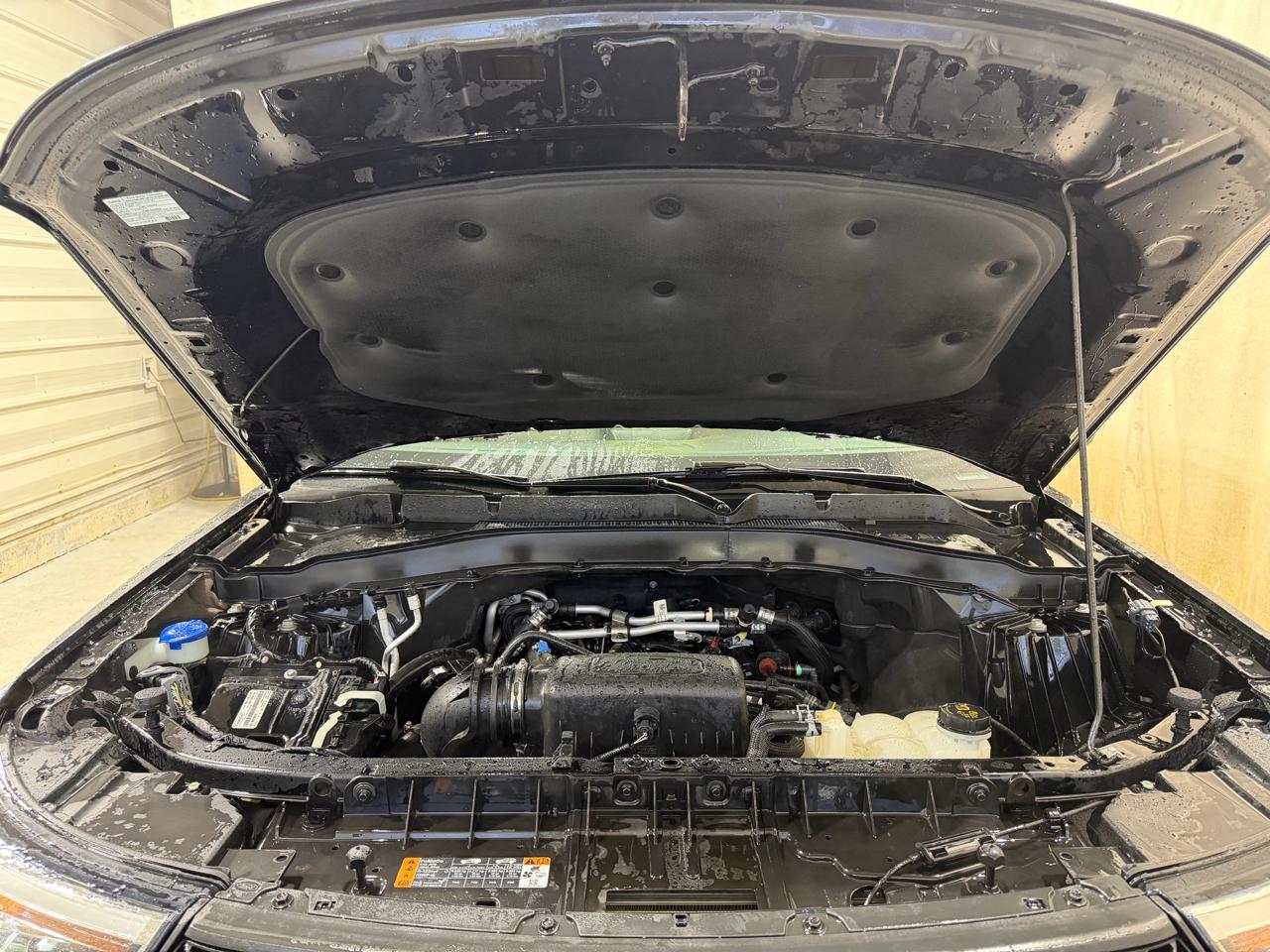 Ford Explorer Base 4WD 2023