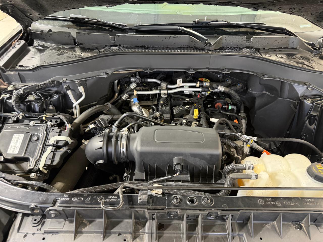 Ford Explorer Base 4WD 2023