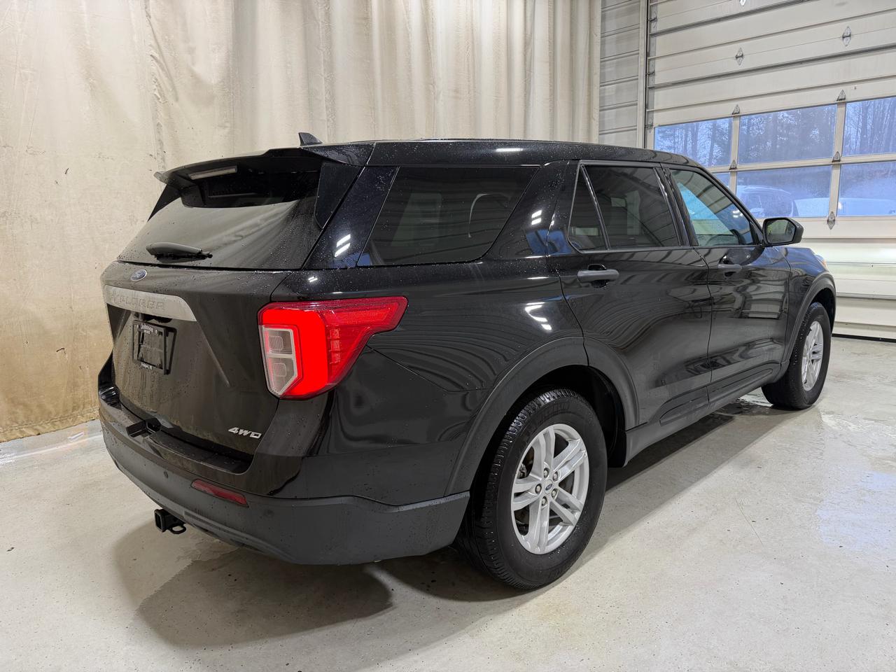 Ford Explorer Base 4WD 2023