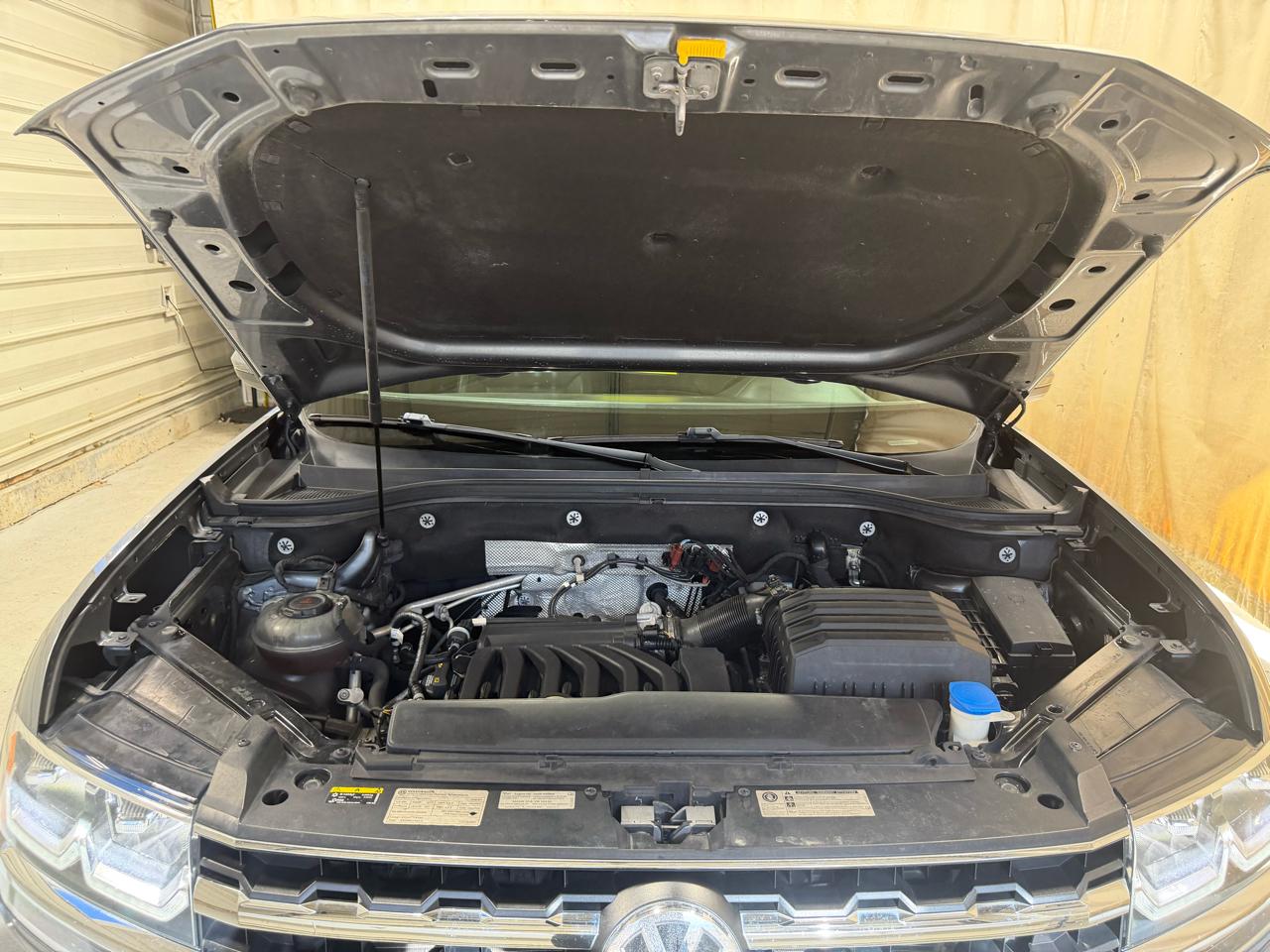 Volkswagen Atlas 3.6L V6 SE w/Technology FWD 2019