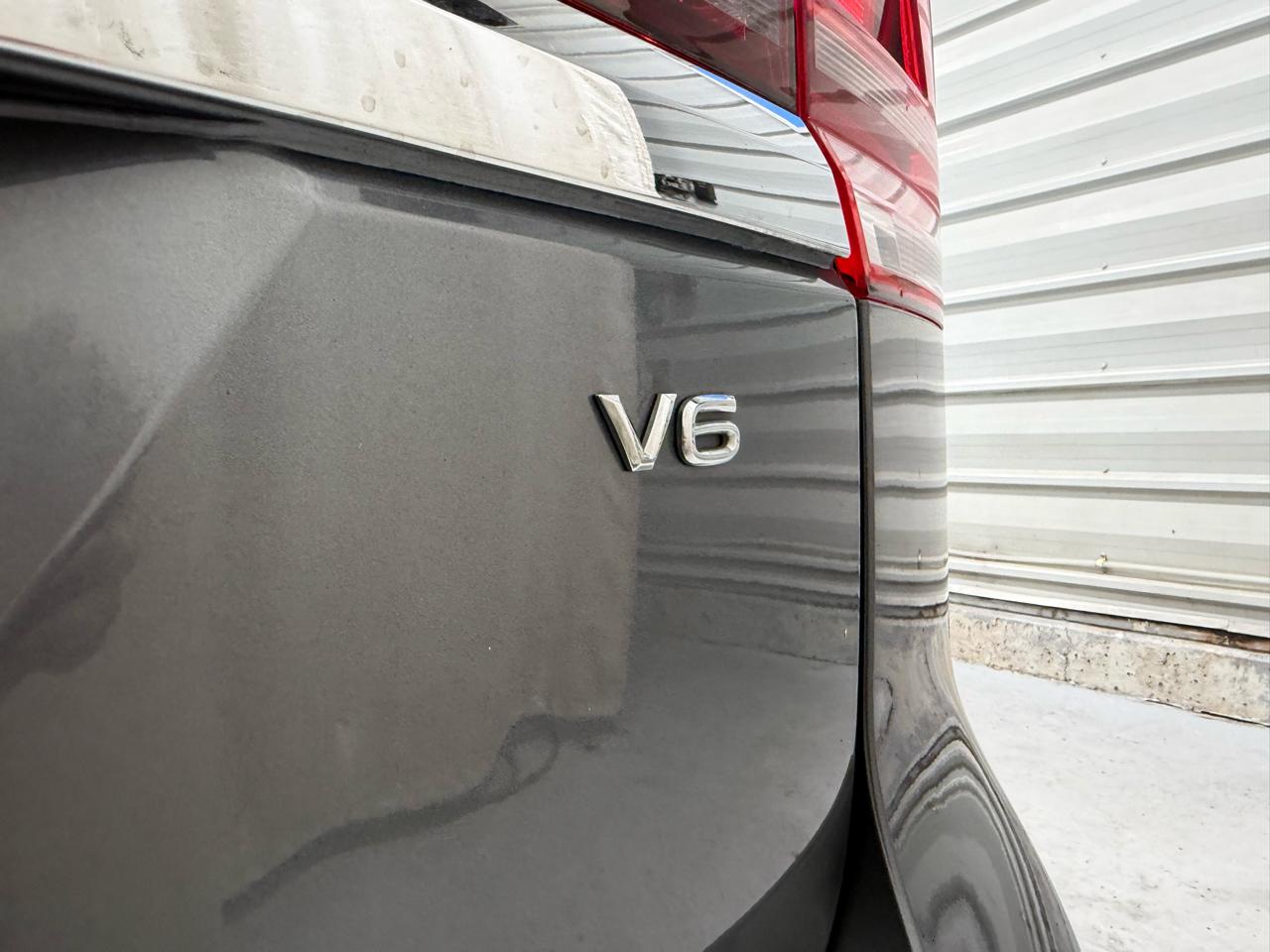 Volkswagen Atlas 3.6L V6 SE w/Technology FWD 2019