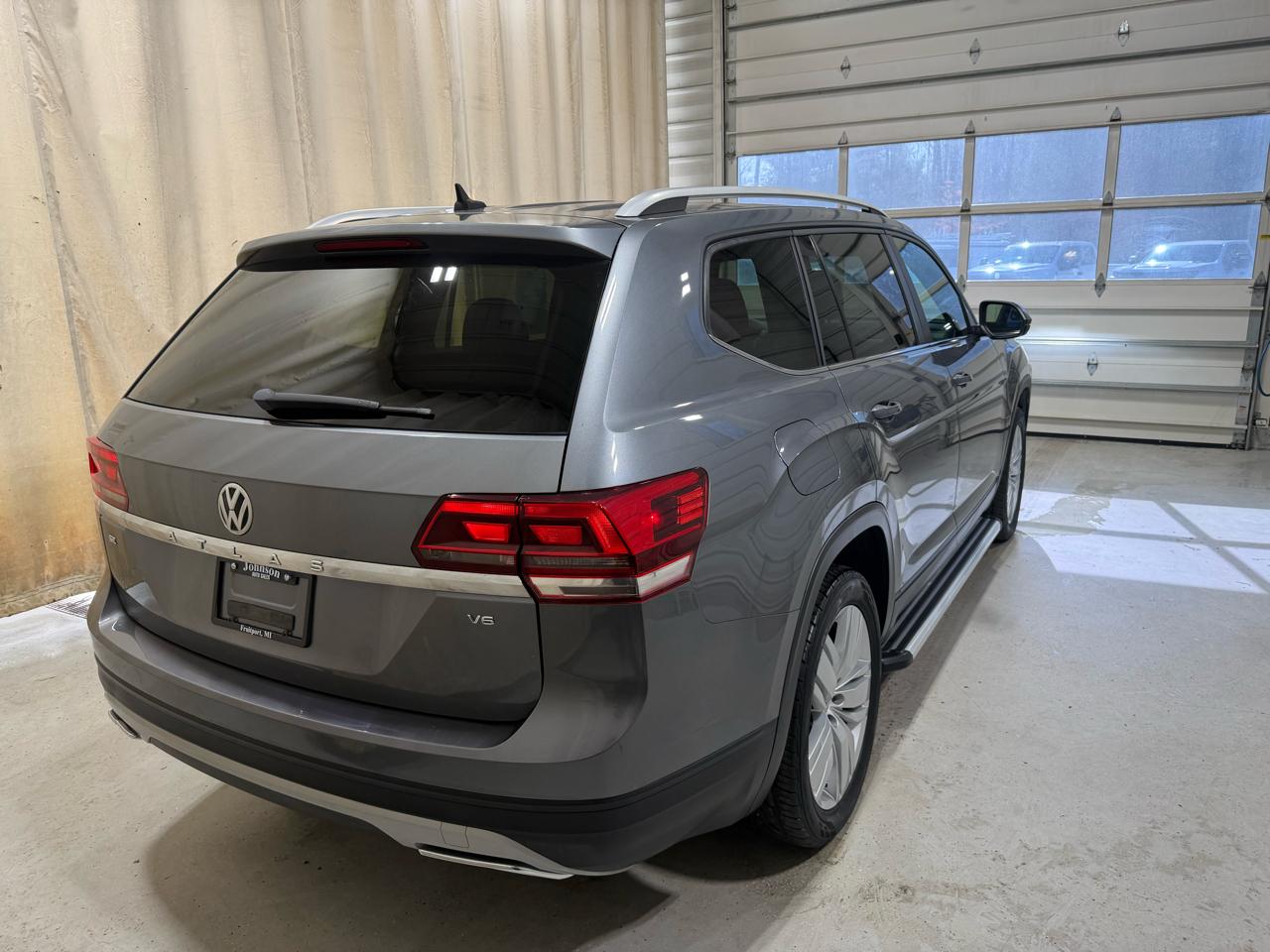 Volkswagen Atlas 3.6L V6 SE w/Technology FWD 2019