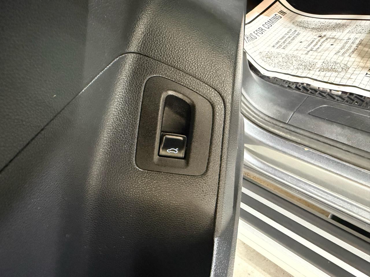 Volkswagen Atlas 3.6L V6 SE w/Technology FWD 2019