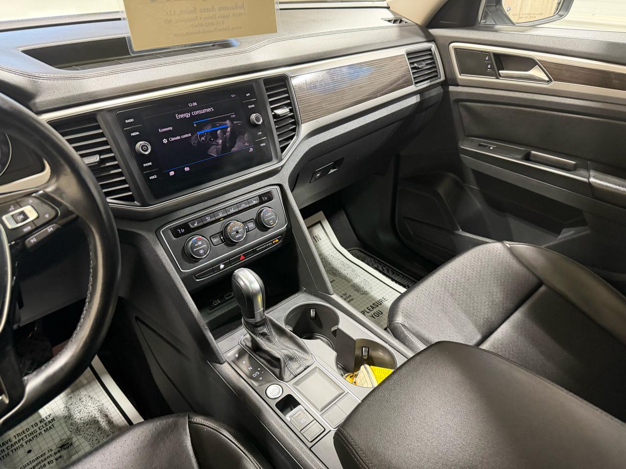 Volkswagen Atlas 3.6L V6 SE w/Technology FWD 2019