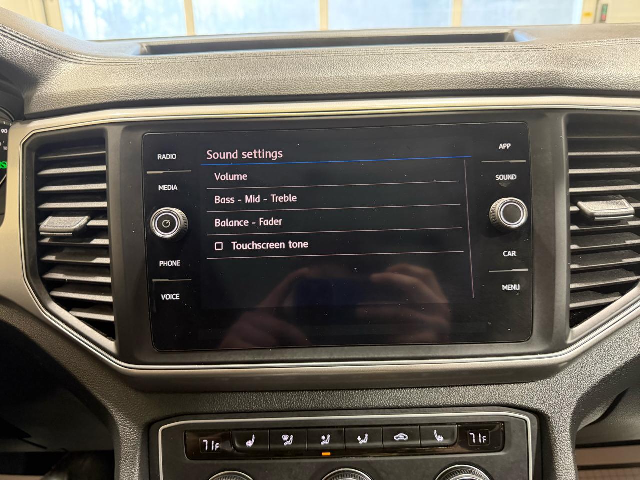 Volkswagen Atlas 3.6L V6 SE w/Technology FWD 2019