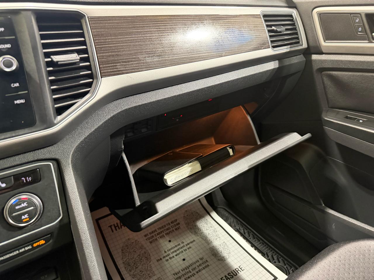 Volkswagen Atlas 3.6L V6 SE w/Technology FWD 2019