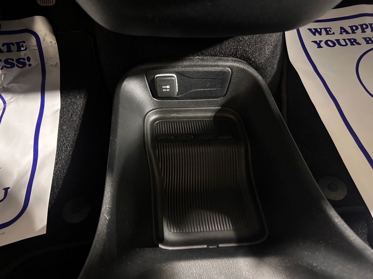 Chrysler Pacifica Touring FWD 2023