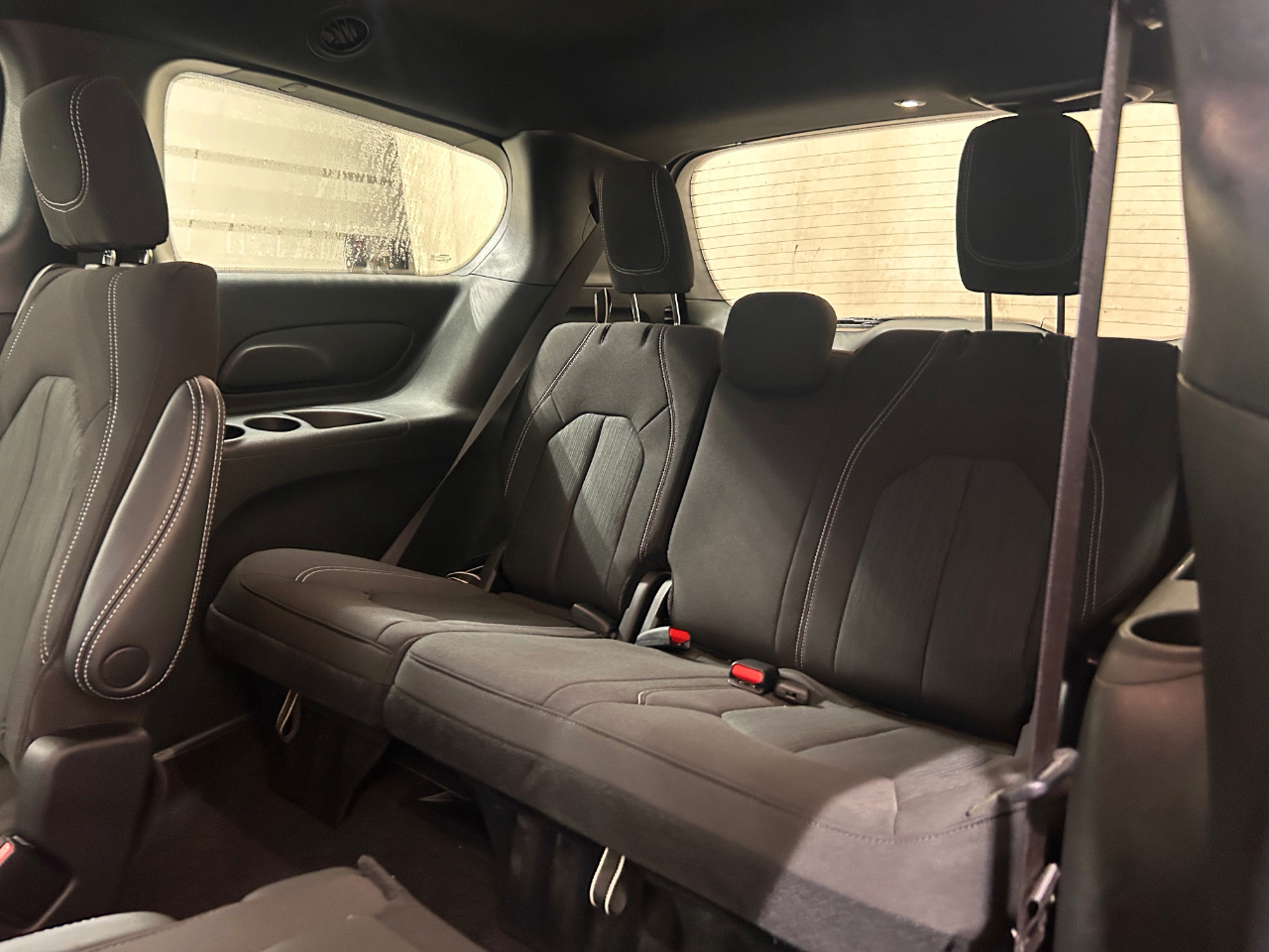 Chrysler Pacifica Touring FWD 2023