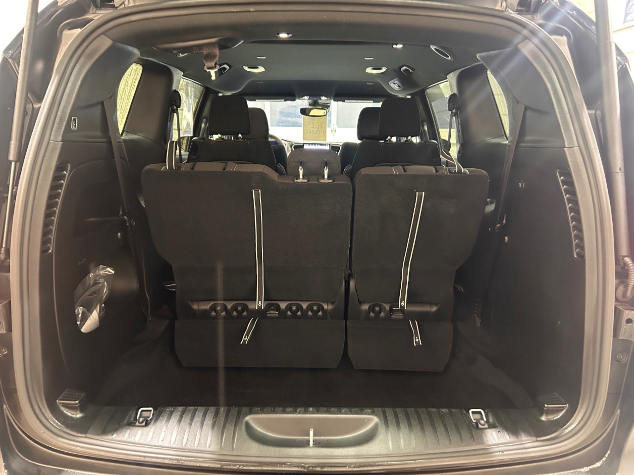 Chrysler Pacifica Touring FWD 2023