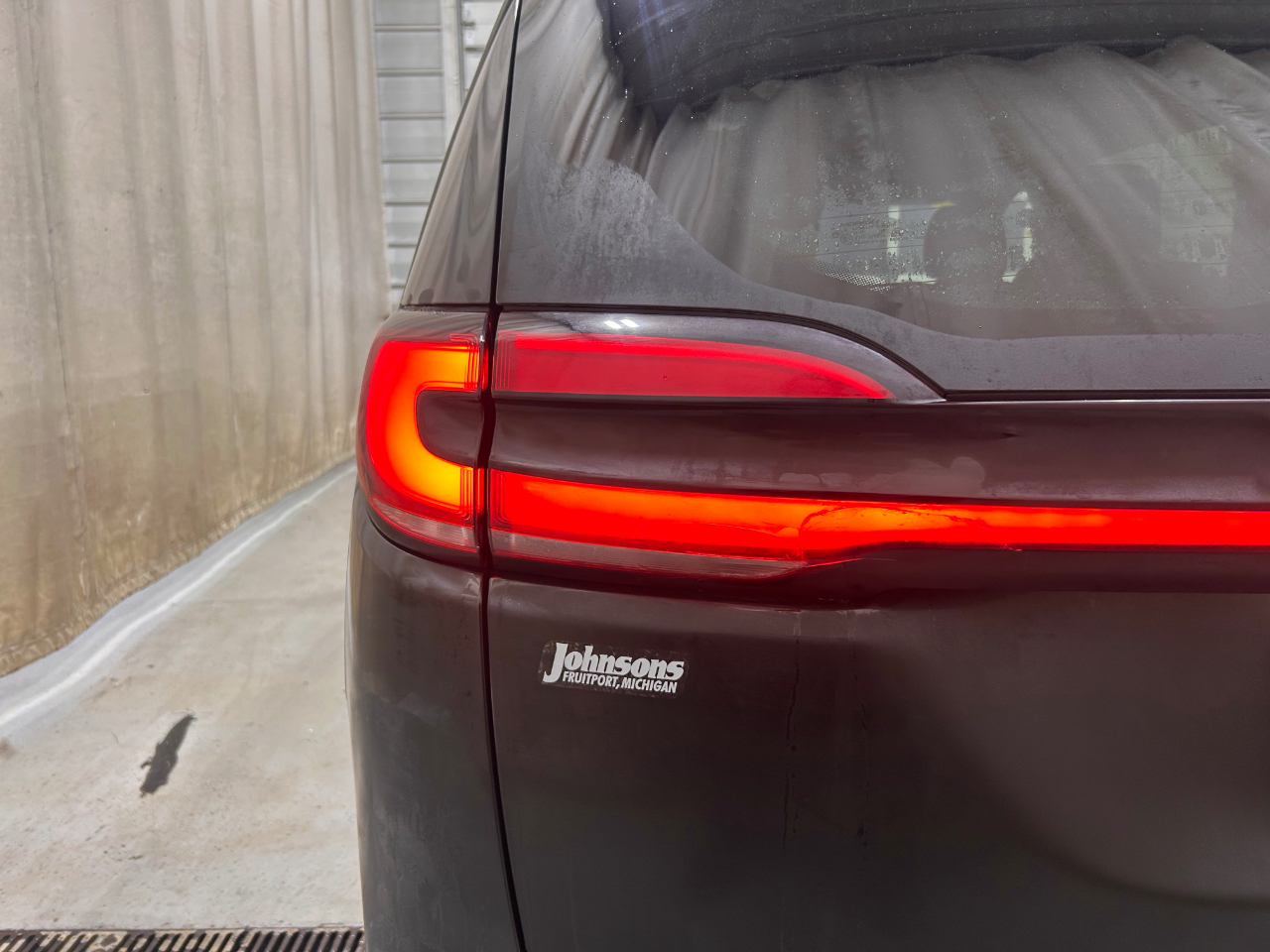 Chrysler Pacifica Touring FWD 2023