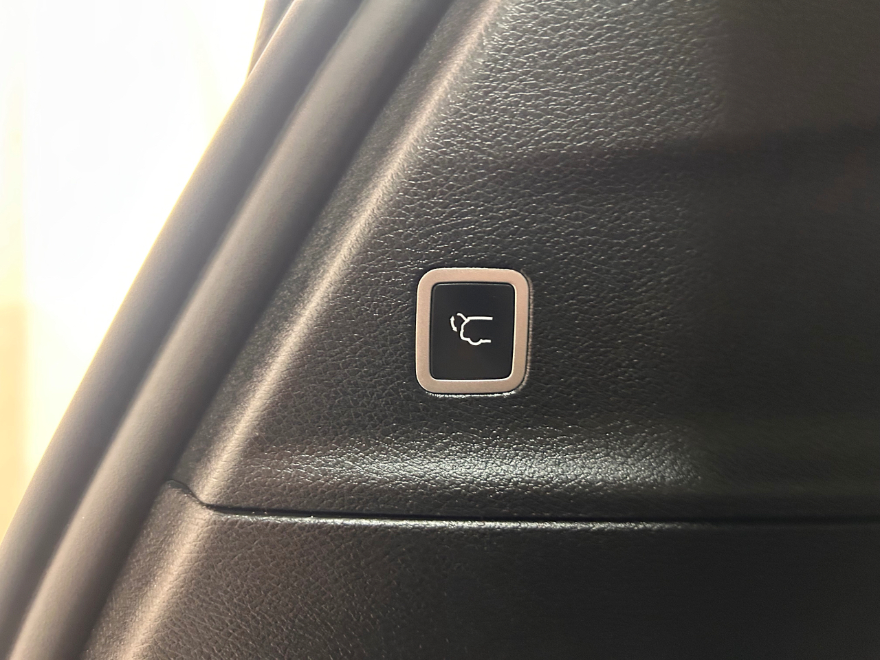 Chrysler Pacifica Touring FWD 2023