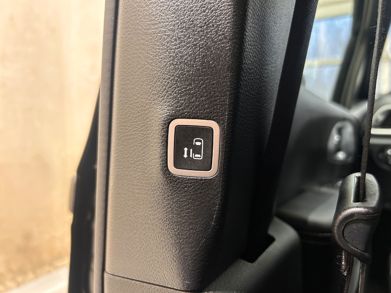 Chrysler Pacifica Touring FWD 2023