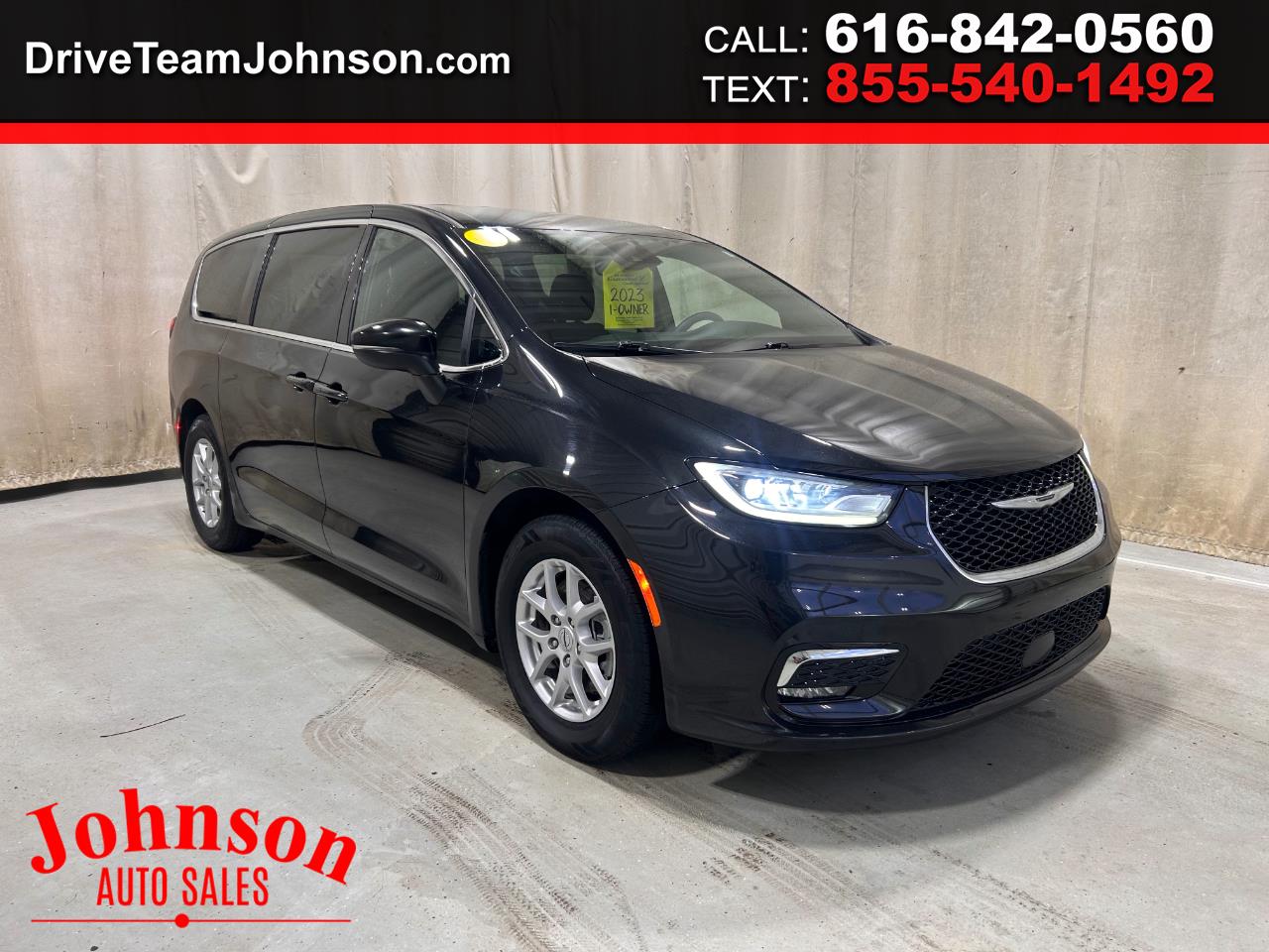 2023 Chrysler Pacifica Touring FWD