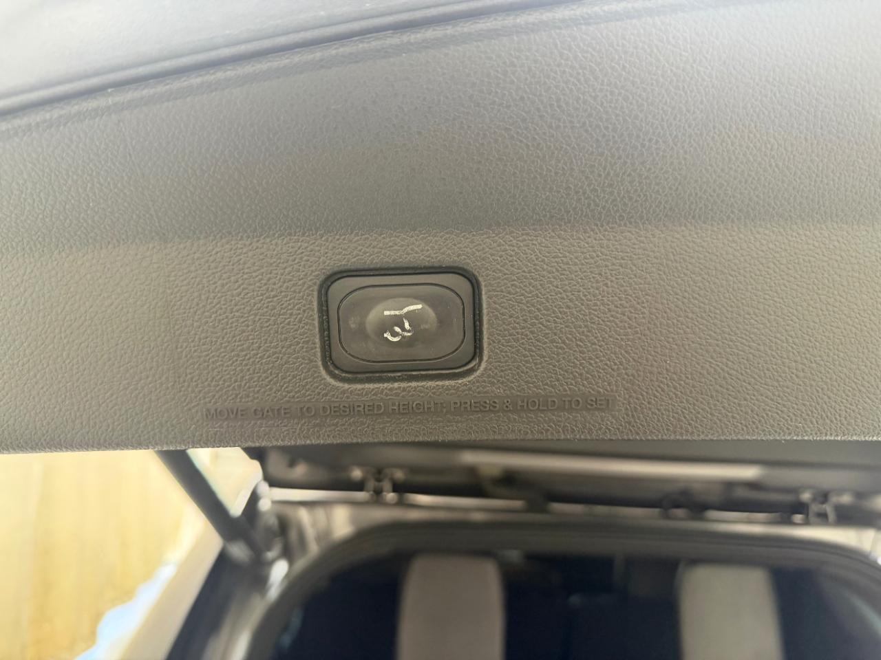 Ford Explorer FWD 4dr XLT 2014