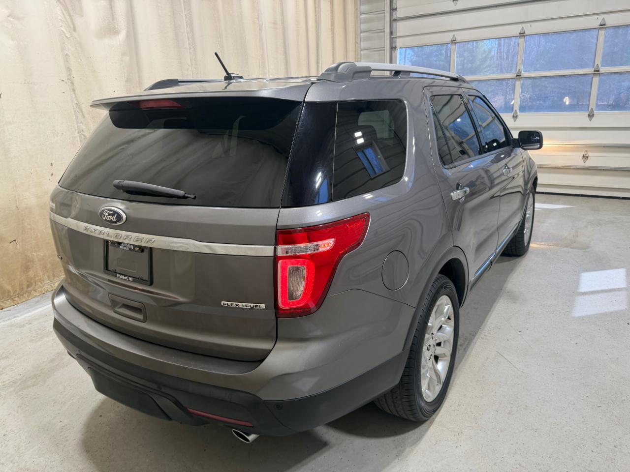 Ford Explorer FWD 4dr XLT 2014