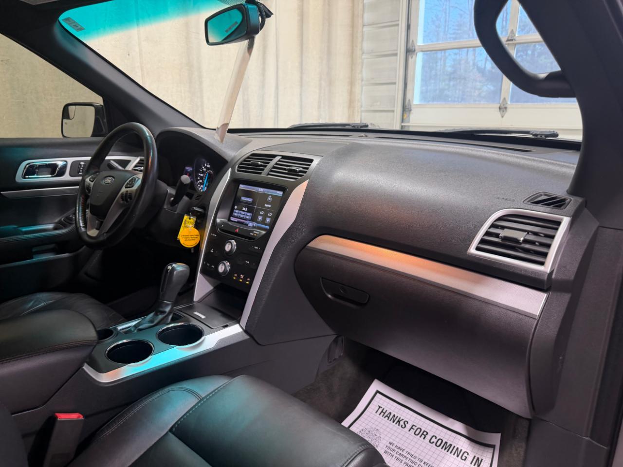 Ford Explorer FWD 4dr XLT 2014