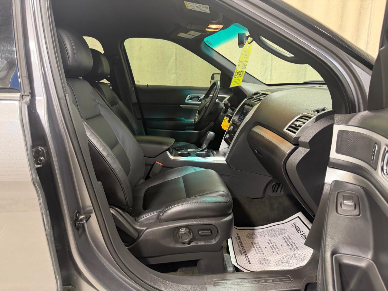 Ford Explorer FWD 4dr XLT 2014