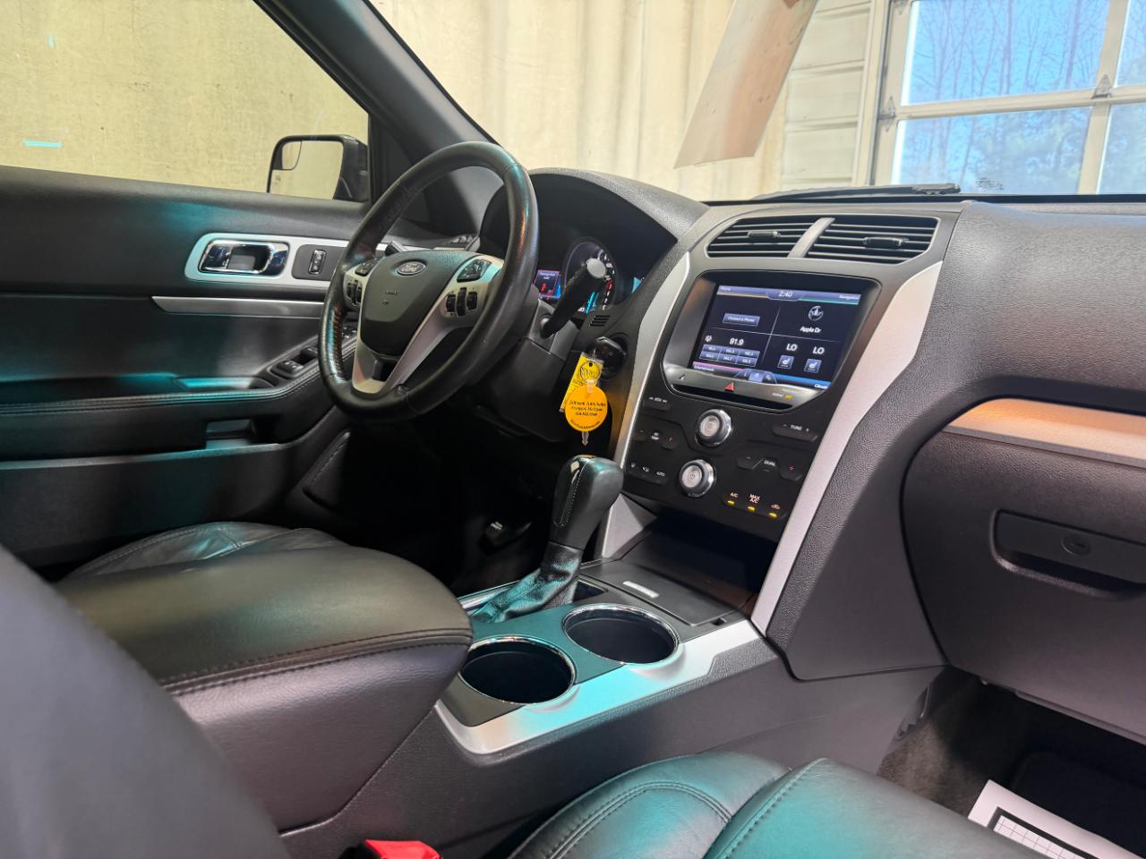 Ford Explorer FWD 4dr XLT 2014