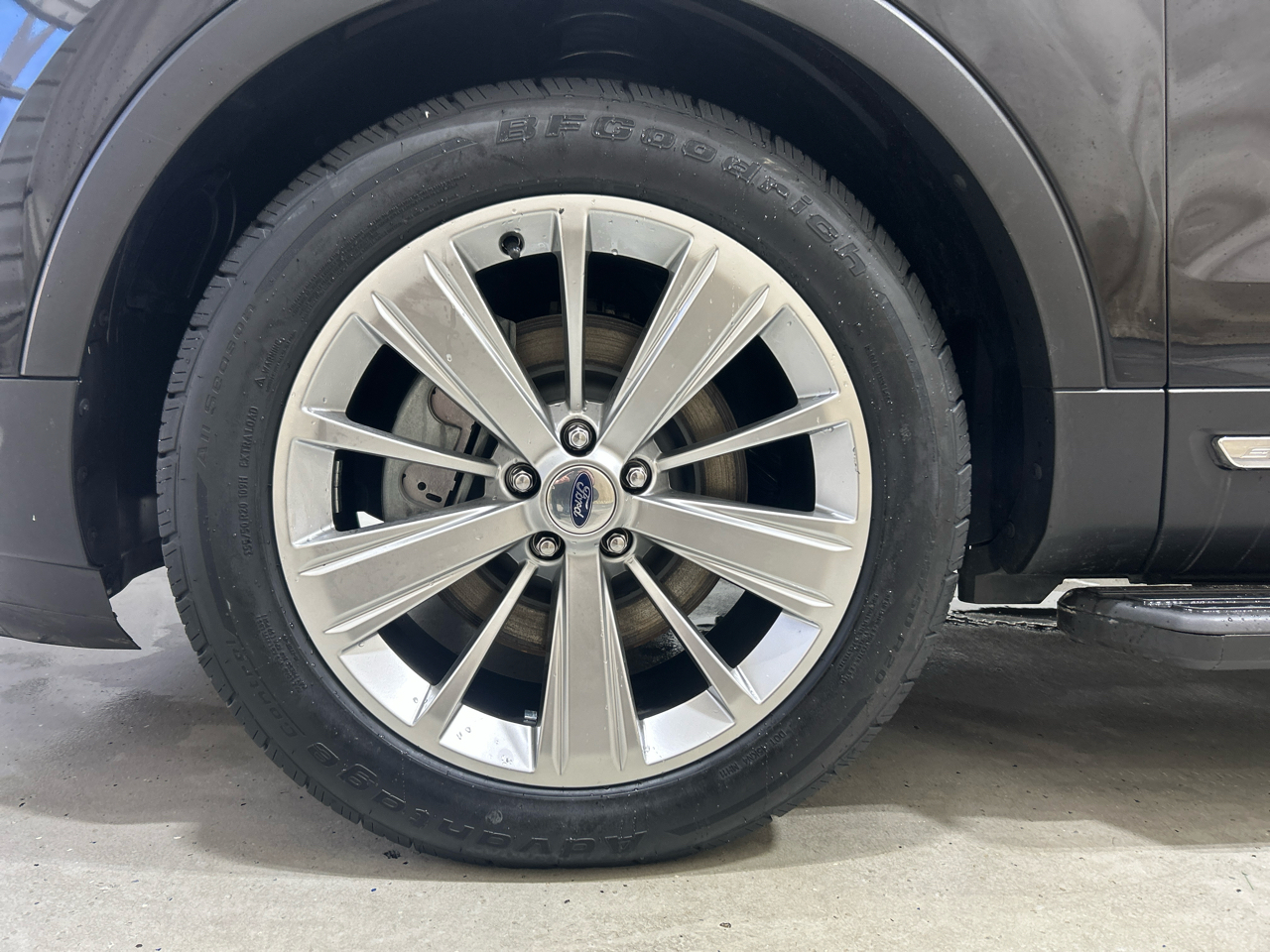 Ford Explorer Limited FWD 2019