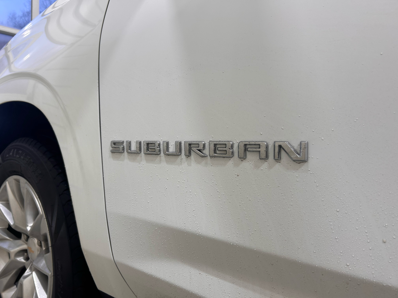 Chevrolet Suburban 4WD 4dr Premier 2023