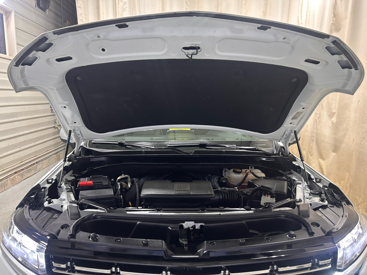 Chevrolet Suburban 4WD 4dr Premier 2023