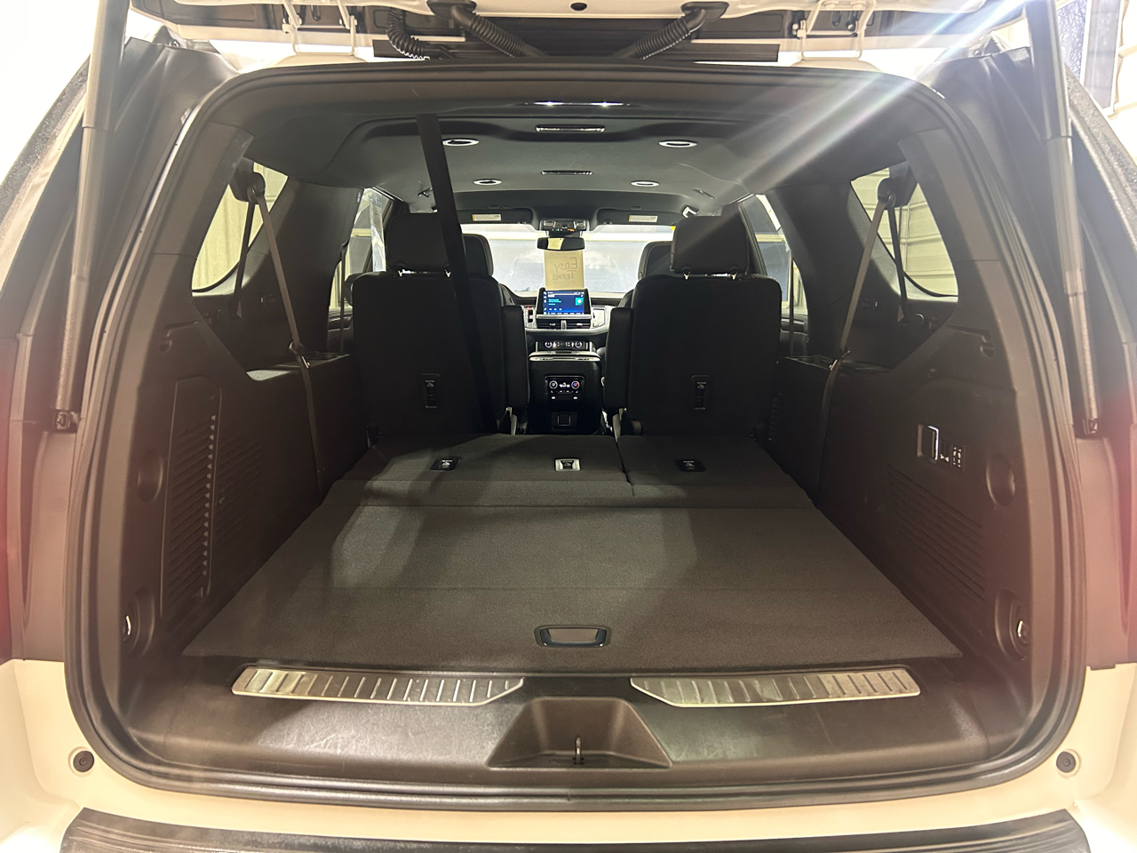 Chevrolet Suburban 4WD 4dr Premier 2023