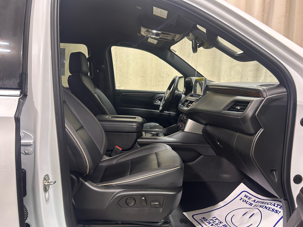 Chevrolet Suburban 4WD 4dr Premier 2023