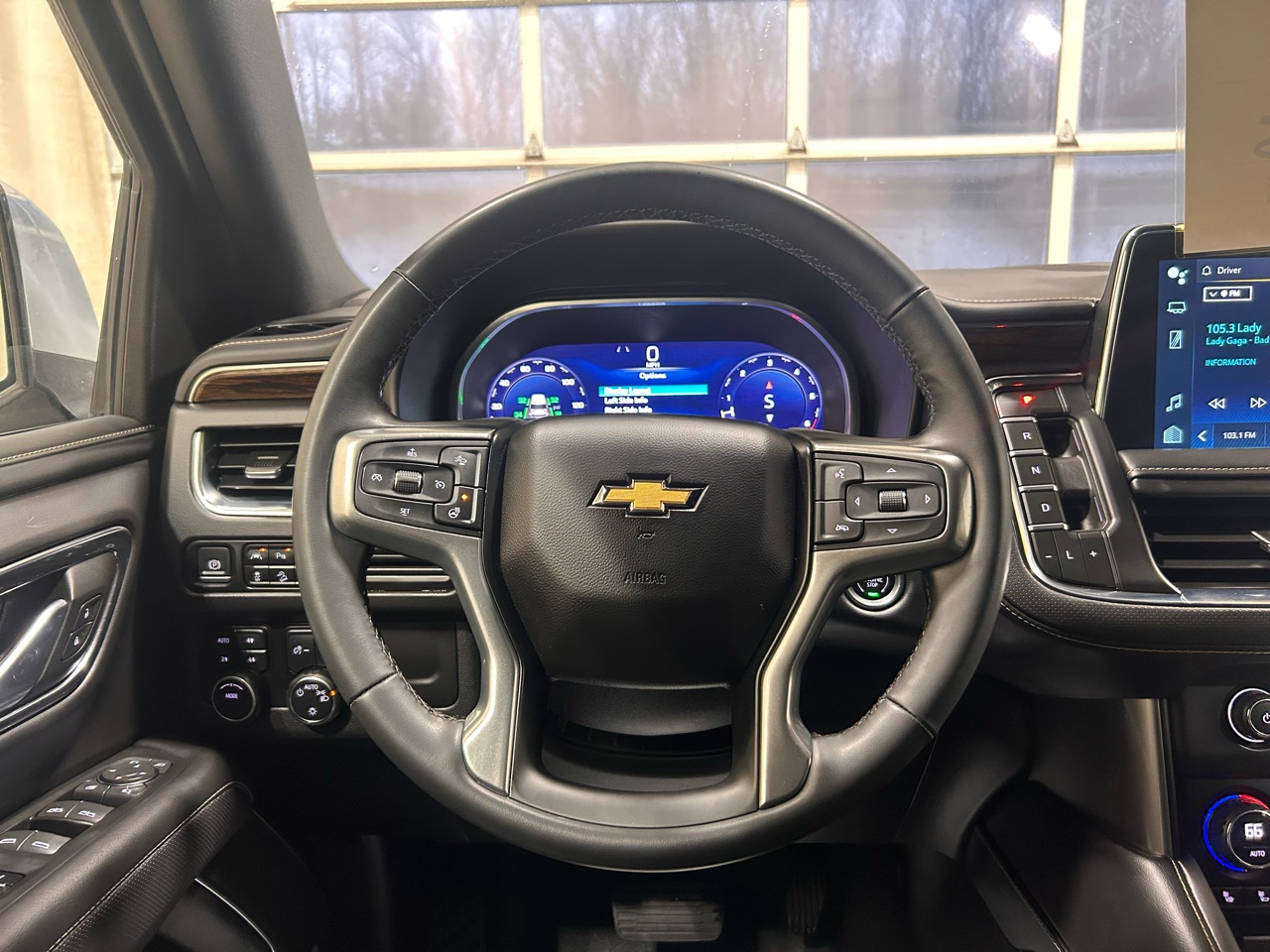 Chevrolet Suburban 4WD 4dr Premier 2023