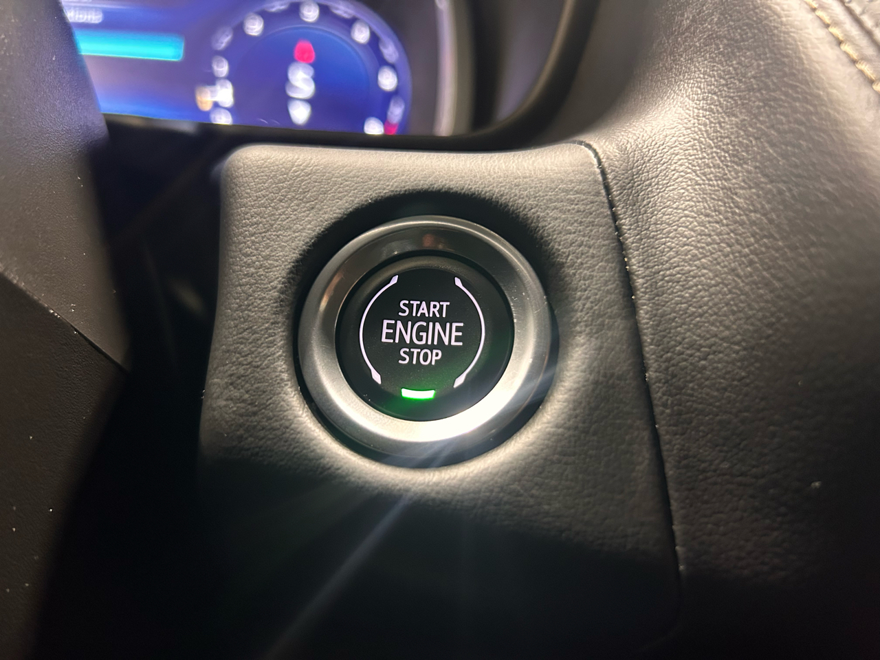 Chevrolet Suburban 4WD 4dr Premier 2023