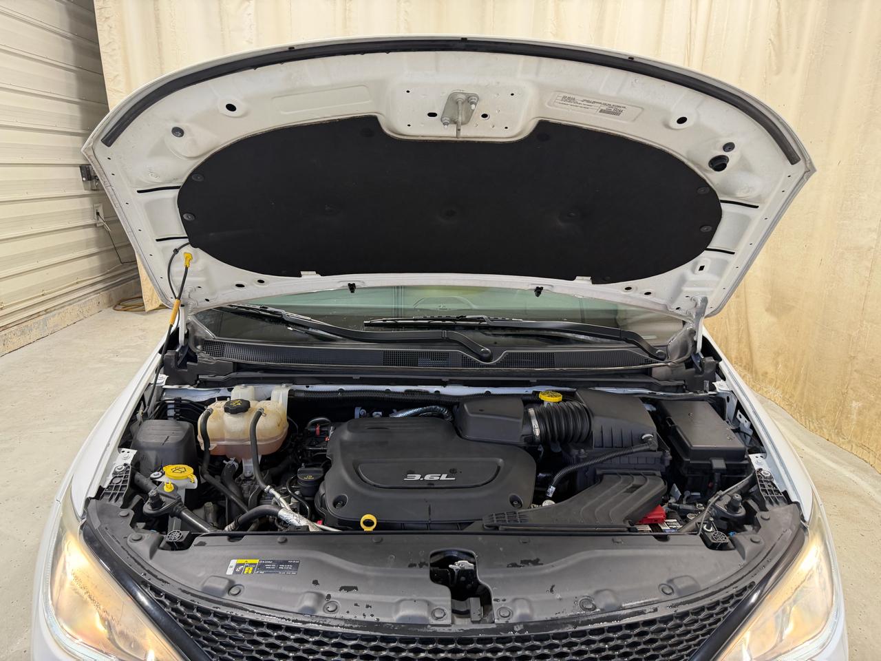 Chrysler Pacifica Touring L FWD 2019