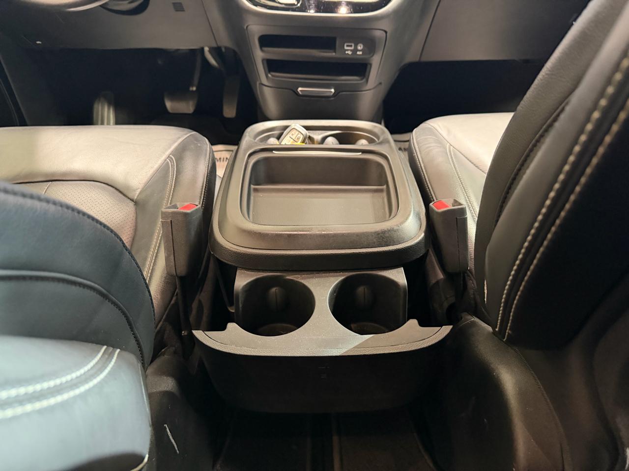 Chrysler Pacifica Touring L FWD 2019