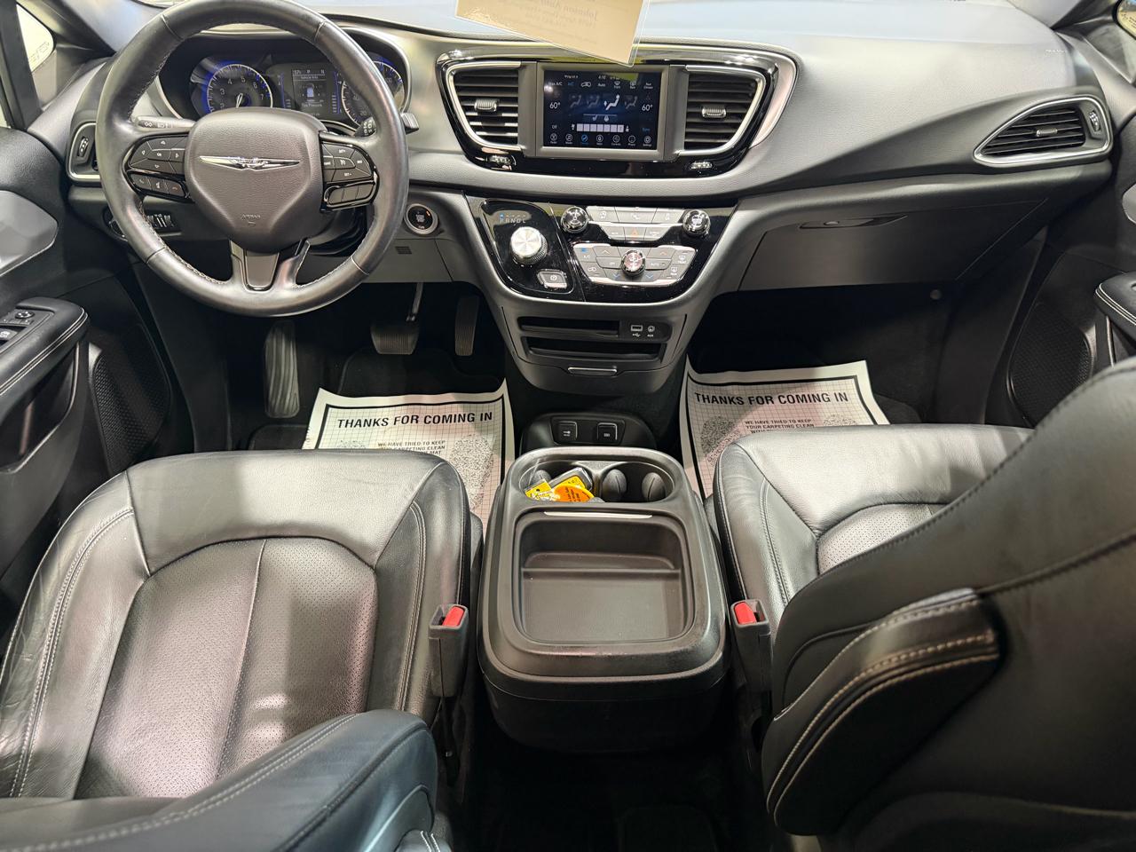 Chrysler Pacifica Touring L FWD 2019