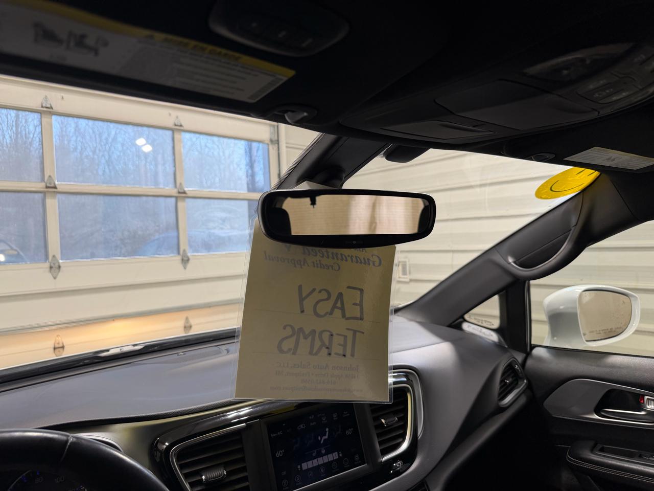 Chrysler Pacifica Touring L FWD 2019